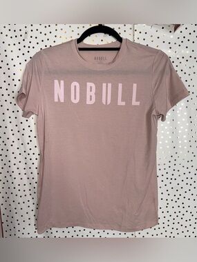 NOBULL Women’s Dusty Rose Short Sleeve Logo Tee